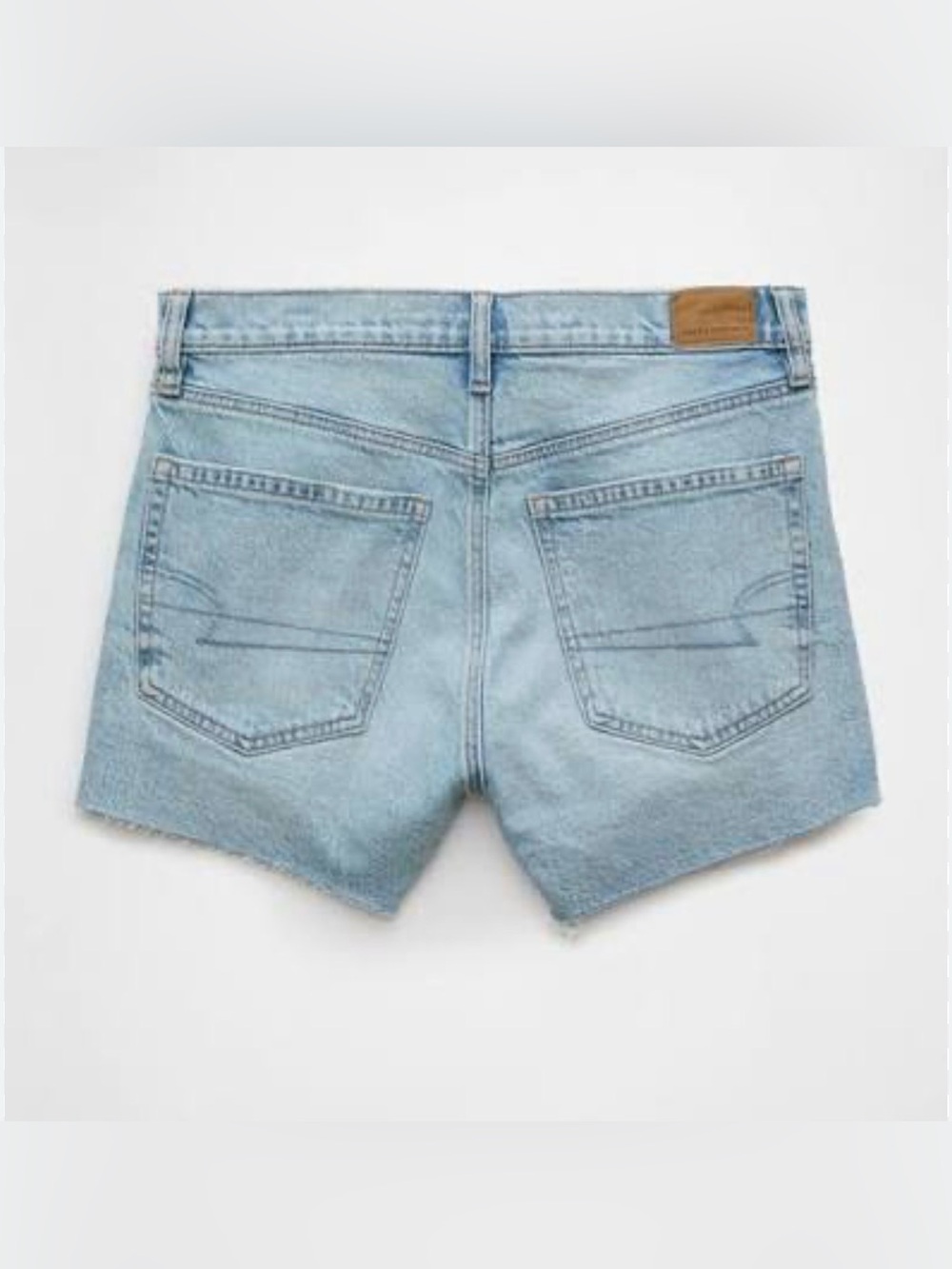 American Eagle Outfitters Ex-boyfriend Short Light Wash Distressed Denim. SZ 10